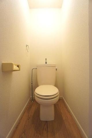 トイレ　別号室