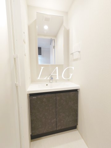 洗面設備　独立洗面台です。