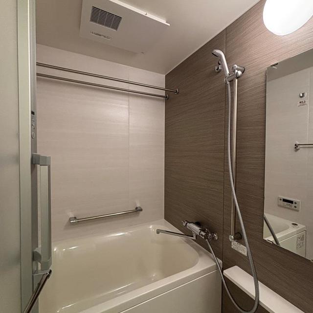 バス・シャワールーム　※写真は同タイプ住戸です。