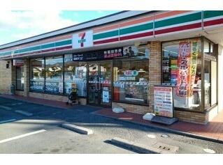 コンビニ　セブンイレブン豊川大崎町店（コンビニ）まで603m