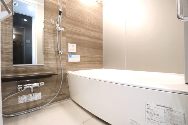 バス・シャワールーム