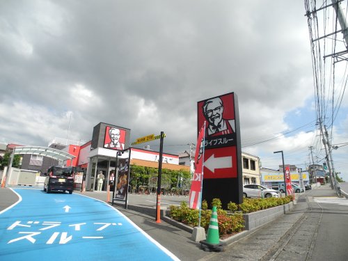 飲食店　KFC諫早店（飲食店）まで1586m