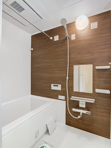 バス・シャワールーム　風呂