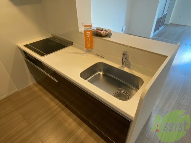 キッチン　シンクも広く使いやすそうなキッチンですね