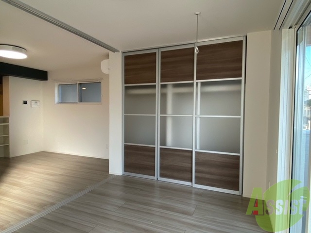 収納　洋室にあるクローゼット、中も気になりますね