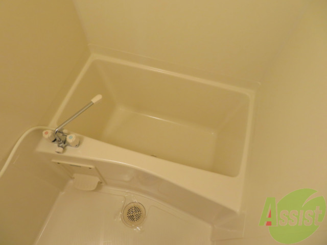 バス・シャワールーム　疲れた時はゆっくり湯船につかってみてはいかがでしょうか。