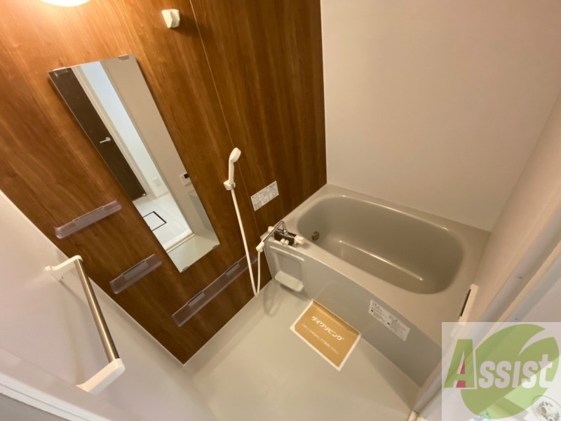 バス・シャワールーム　お風呂です。ゆっくりお風呂につかるのも体に良いですね～