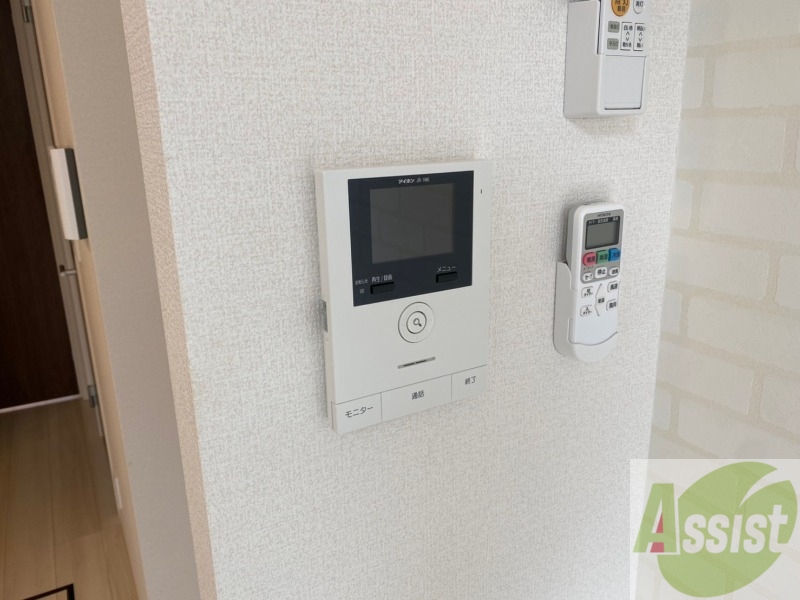 セキュリティ　ＴＶモニター付インターホンです。来客者の顔が見えるので安心！