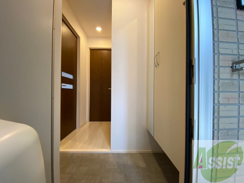 玄関　玄関です。白を基調としていて清潔感があります！