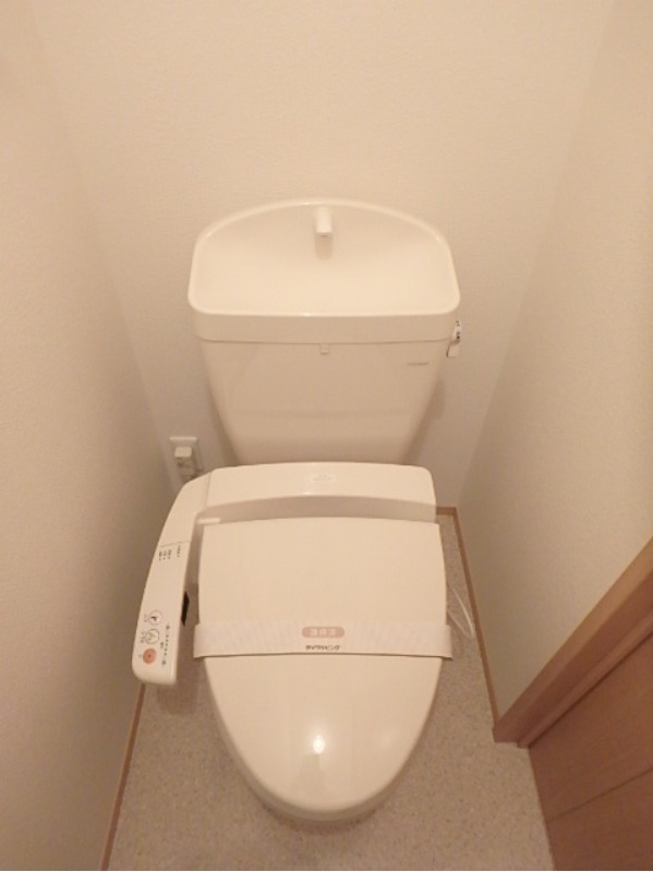 トイレ　図面と現状に相違がある場合には現状を優先