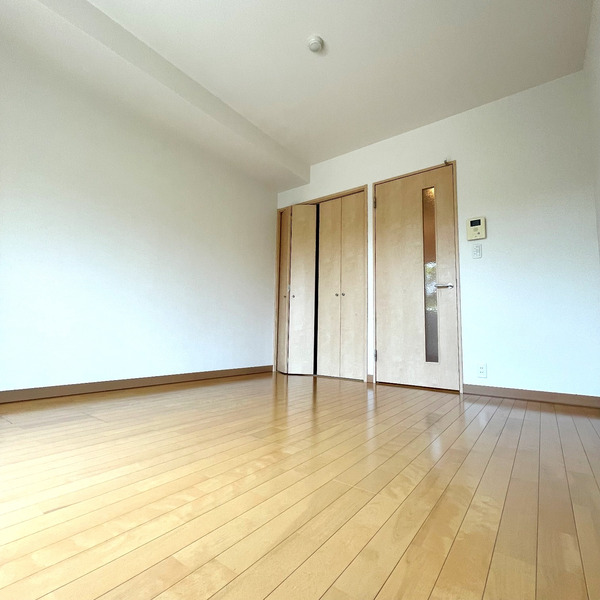 居室・リビング　☆明るい居間☆