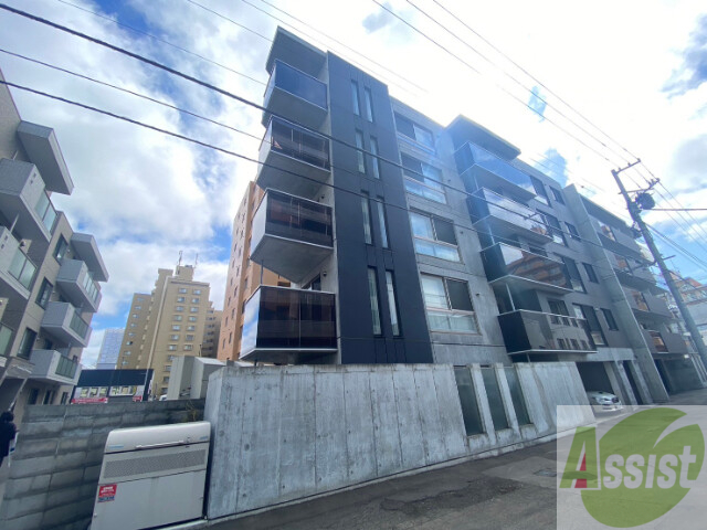 建物外観　札幌市中央区北５条「Ｃ－ＳＥＬＥＣＴＩＯＮ．ＳＴＥＬＬＡ１」