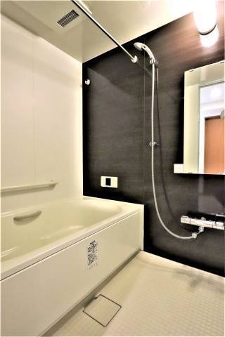 バス・シャワールーム　1日の疲れを癒されてください