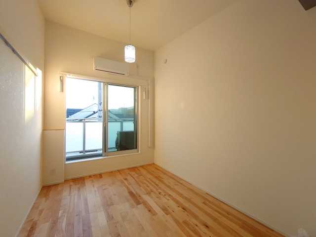 居室・リビング　別部屋の参考写真となります