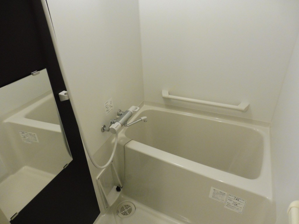 バス・シャワールーム　浴室乾燥付きです。