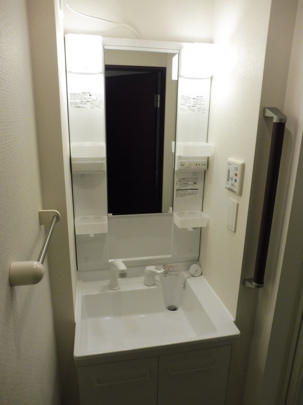 洗面設備　独立洗面所です。