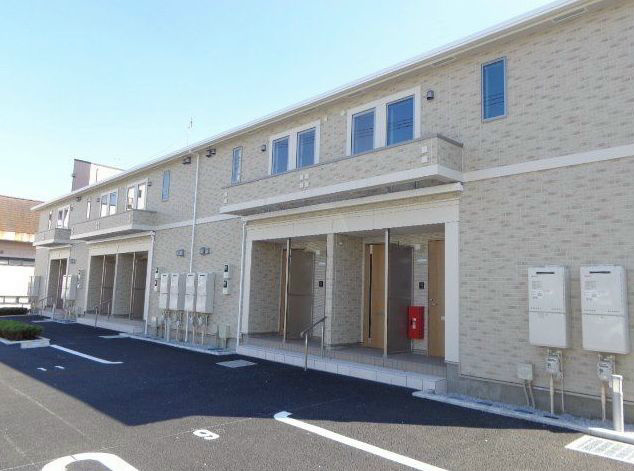 建物外観　ペットと一緒に暮らせる築浅物件です。