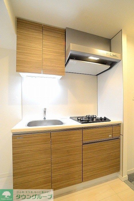 キッチン　カラータイプは茶です