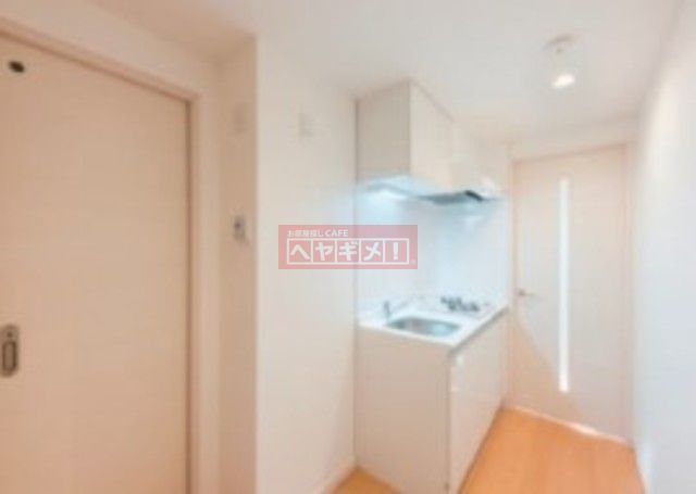 キッチン　※写真は別部屋参考となります