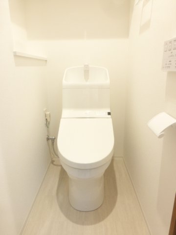 トイレ　トイレ