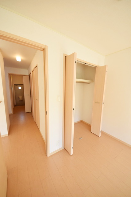 収納　☆廊下のほうにも収納があります！！☆