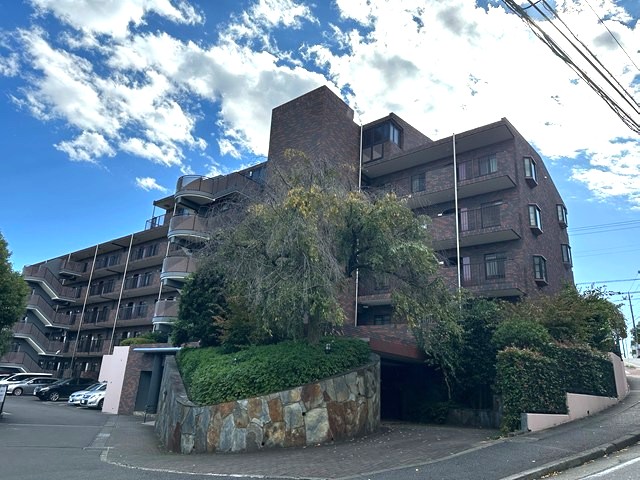 建物外観　東急田園都市線「宮前平」駅まで徒歩6分！「鷺沼」駅も徒歩10