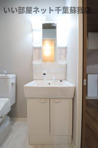 洗面設備　朝の準備に活躍する、洗髪洗面化粧台！