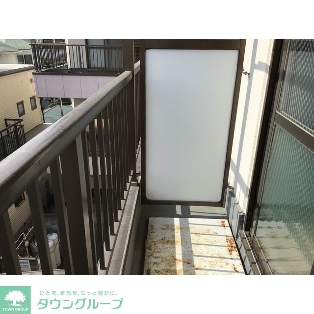 バルコニー　同建物別号室別タイプ参考写真です