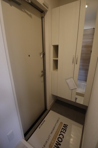 玄関　イメージ写真・101号の写真