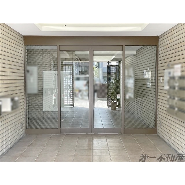 エントランス　エントランス