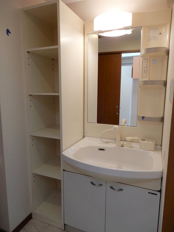 洗面設備　（※別部屋参照）