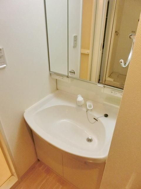 洗面設備　独立洗面台