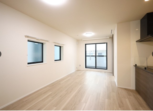 居室・リビング　別タイプのお部屋の写真です