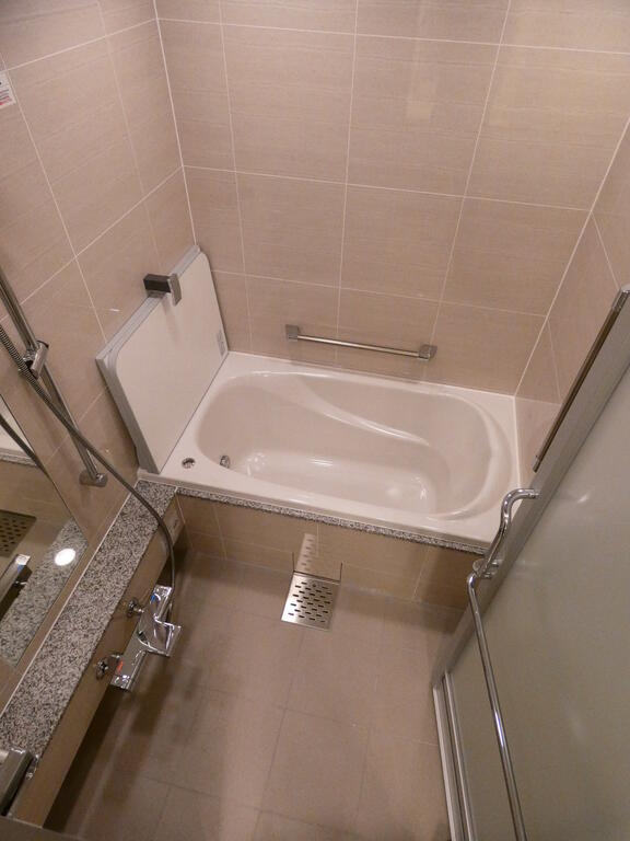 バス・シャワールーム　バス