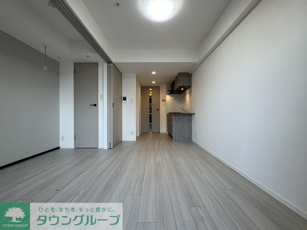 居室・リビング　エントランス