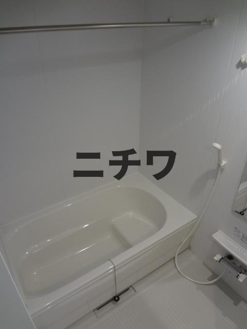 バス・シャワールーム　1坪タイプの広々としたお風呂