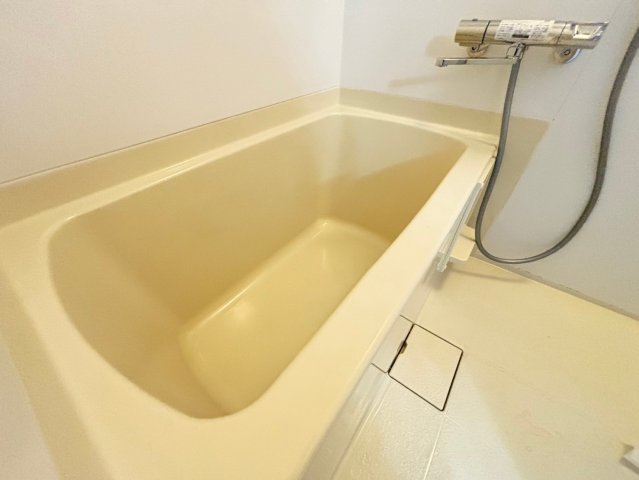 バス・シャワールーム　詳細は、RISUMO江坂本店までお問合せください♪