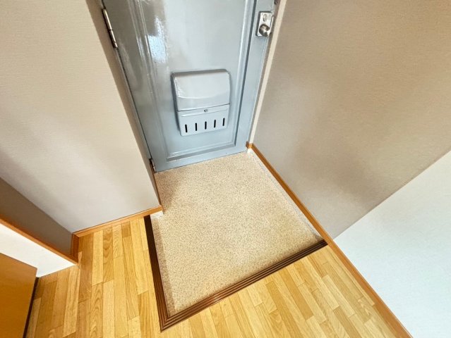 玄関　詳細は、RISUMO江坂本店までお問合せください♪