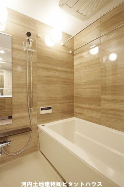 バス・シャワールーム　追い焚き・浴室乾燥機付き