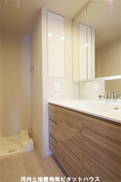 洗面設備　洗髪洗面化粧台