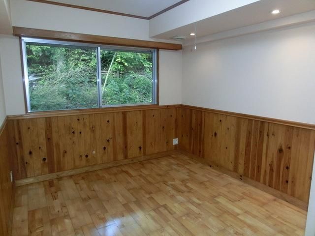 居室・リビング　お洒落なダウンライト付き