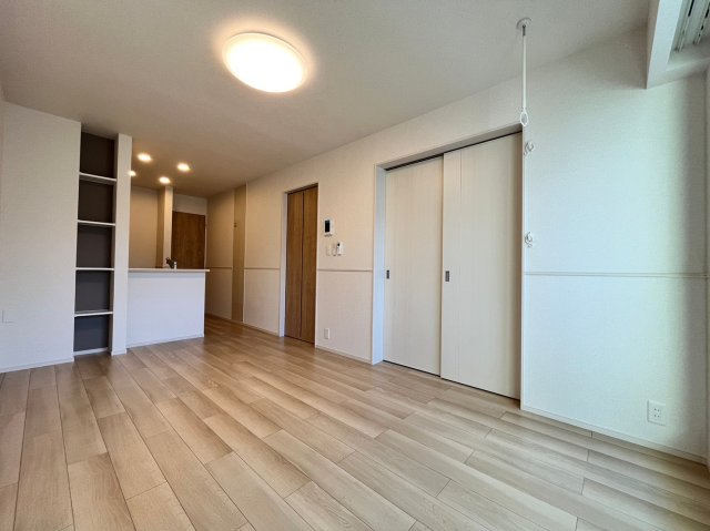 居室・リビング　同物件、別号室の参考写真です。