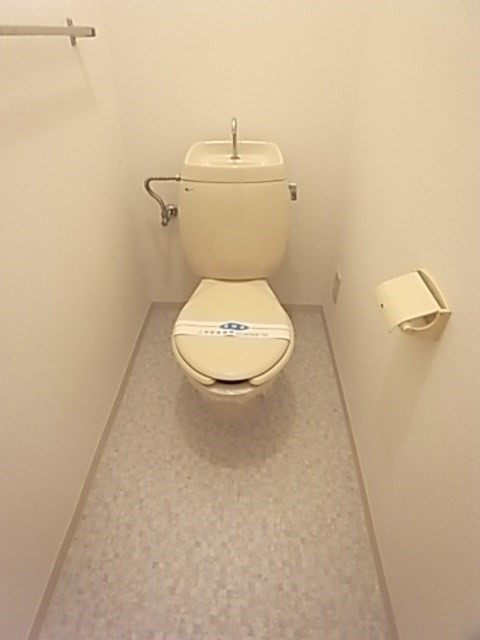 トイレ　コンパクトで使いやすいトイレです