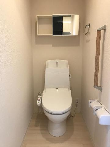 トイレ　シャワー付トイレ