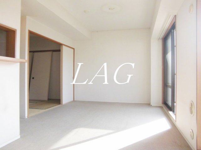 居室・リビング　洋室のお部屋です。