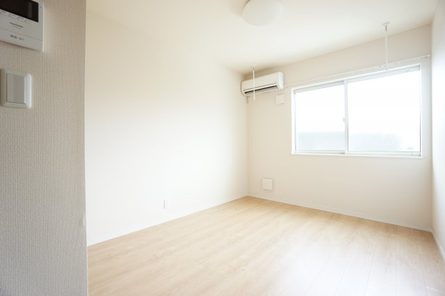 居室・リビング　※同物件・同タイプの写真です。