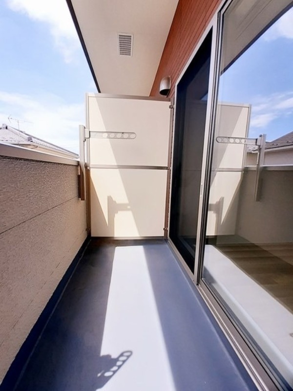 バルコニー　図面と現状に相違がある場合には現状を優先