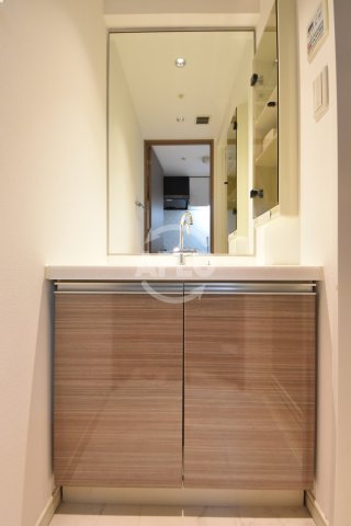 洗面設備　アーデン西天満　独立洗面台