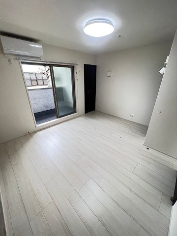 その他部屋・スペース　落ち着いて過ごせるお部屋なので、寝室にいかがでしょうか