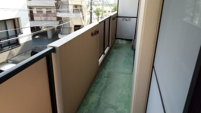 バルコニー　ベランダ